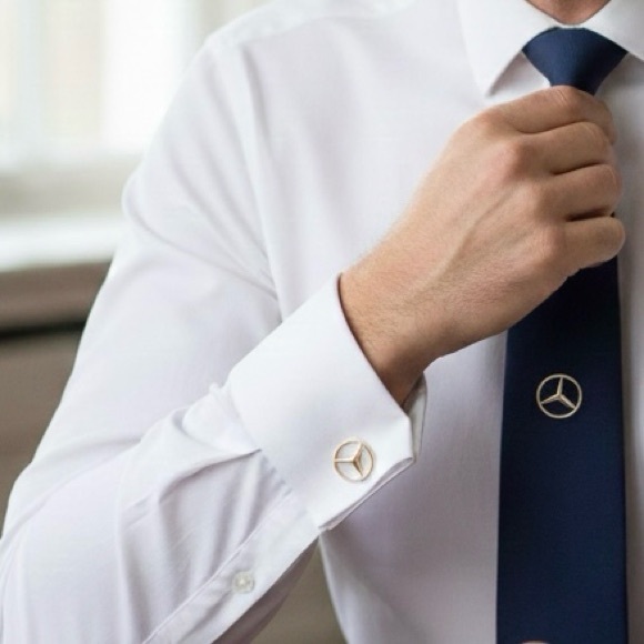 Mercedes Benz Vintage 90’s Gold Tone Cufflinks & Tie Tack Set - Picture 10 of 10